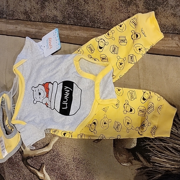 Baby outfit bundle - Picture 5 of 8